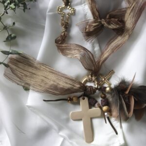 COLLAR ENIGMA